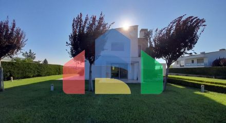 Продажа - Коттедж 410 m² в пригороде Салоник