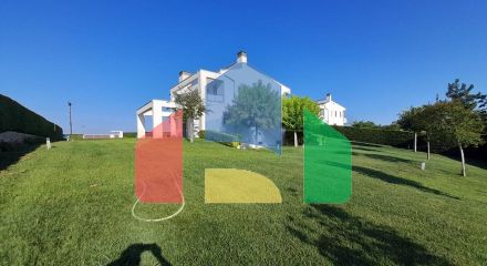 Продаж - Котедж 410 m² в передмісті Салонік