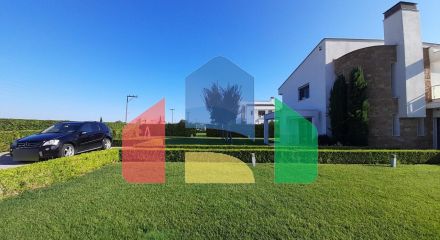 Продаж - Котедж 410 m² в передмісті Салонік