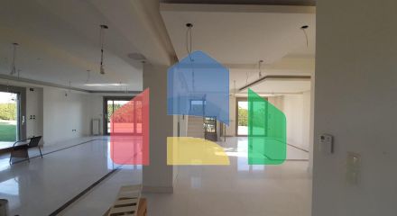 Продаж - Котедж 410 m² в передмісті Салонік