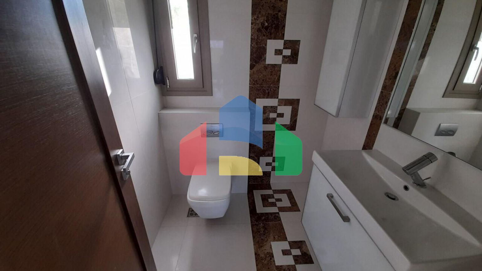 Продаж - Котедж 410 m² в передмісті Салонік