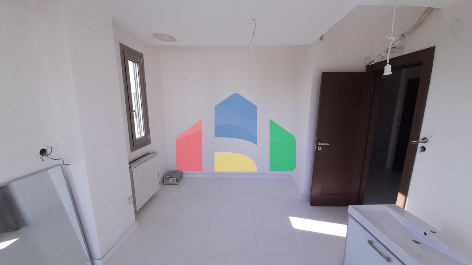 Продаж - Котедж 410 m² в передмісті Салонік