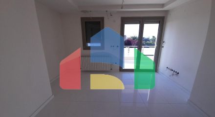 Продаж - Котедж 410 m² в передмісті Салонік