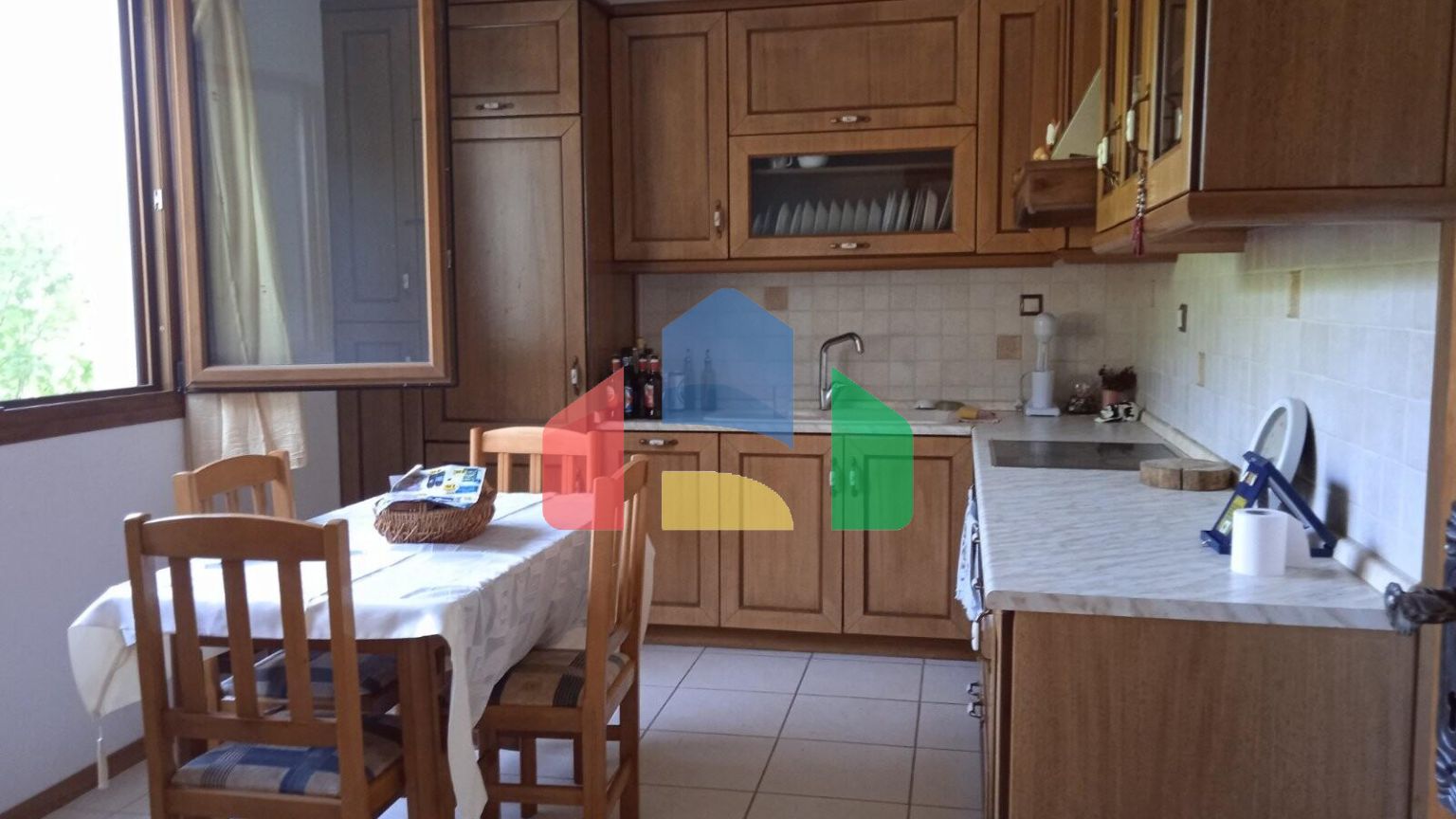 Продаж - Котедж 300 m² в передмісті Салонік