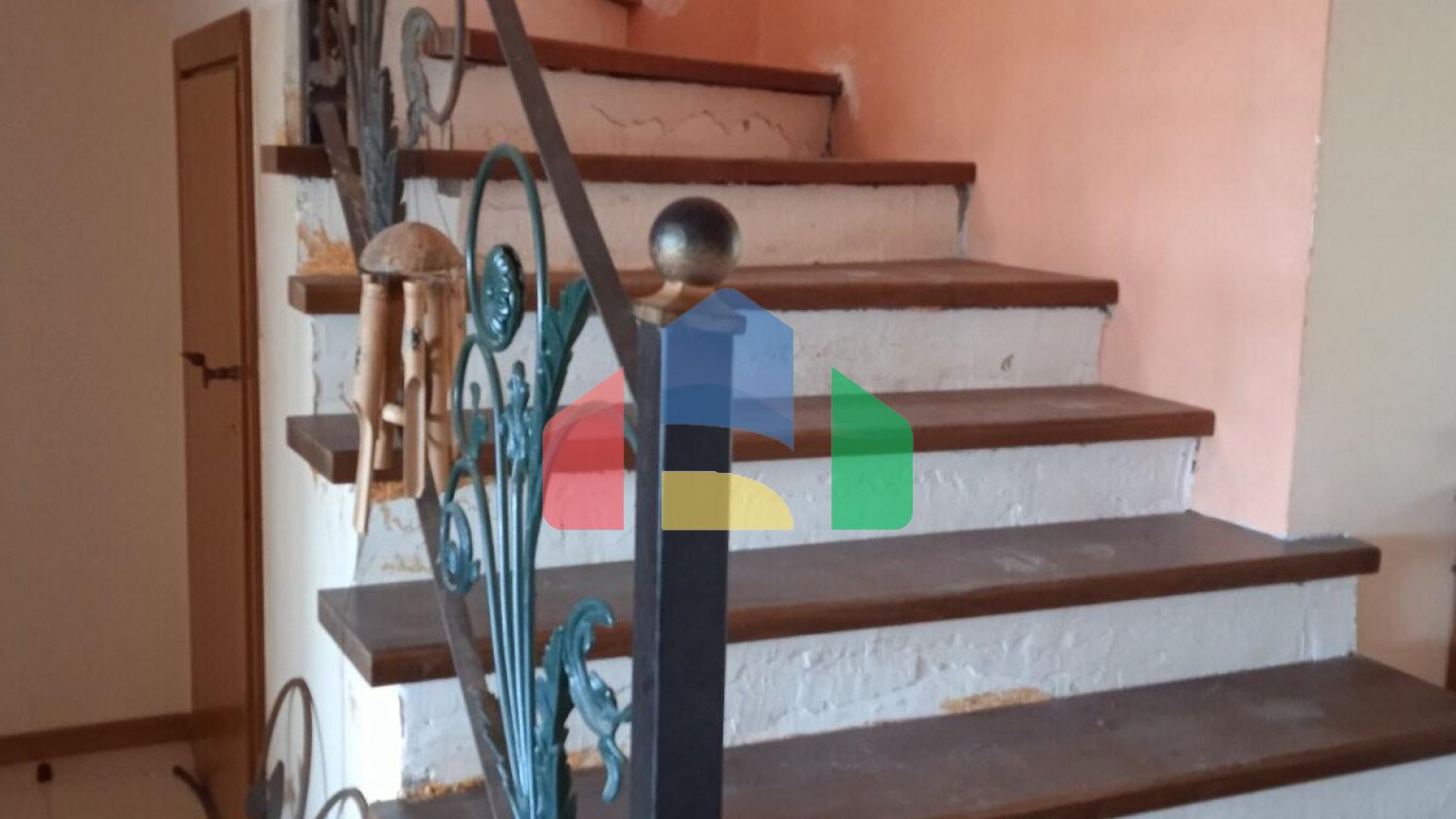 Продаж - Котедж 300 m² в передмісті Салонік