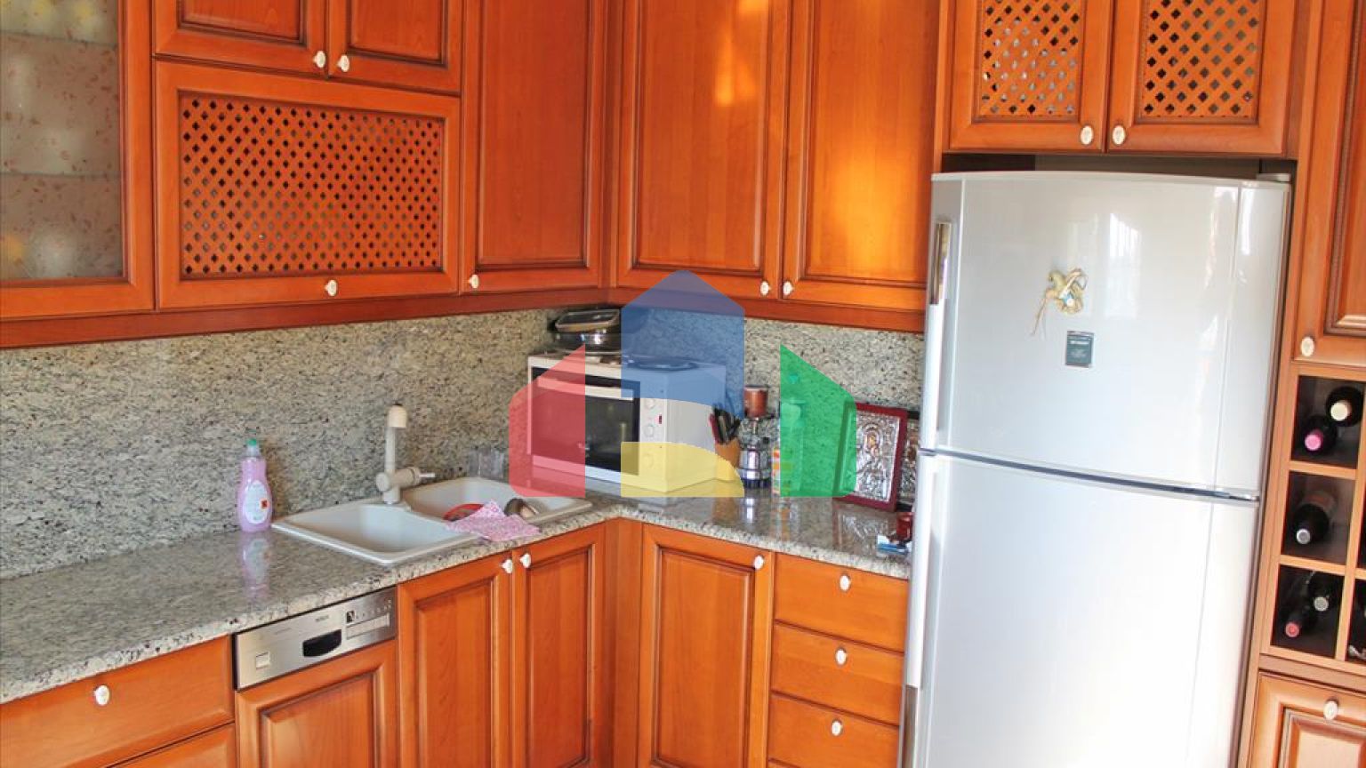 Продаж - Котедж 270 m² в передмісті Салонік