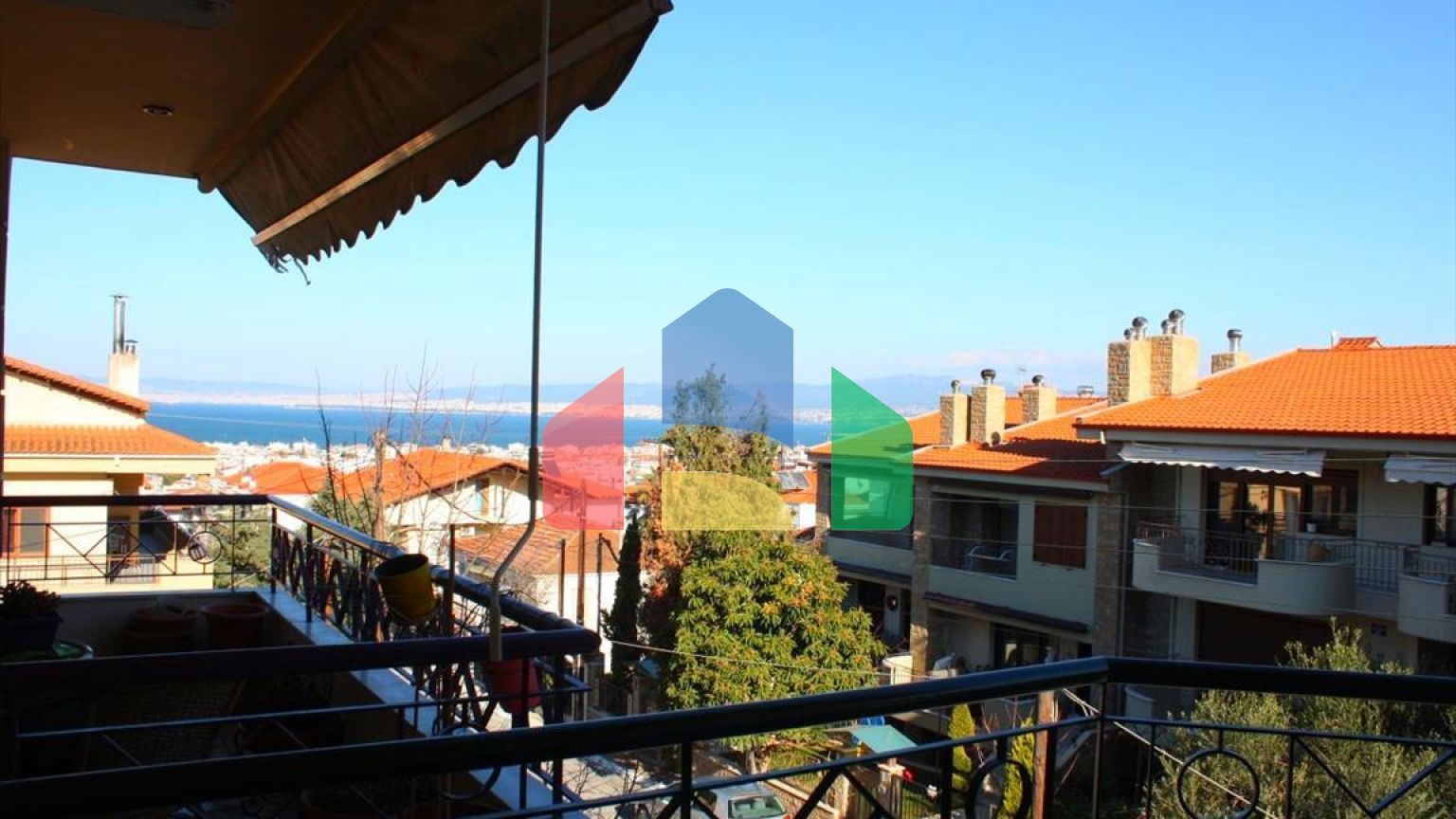 Продажа - Квартира 135 m² в пригороде Салоник