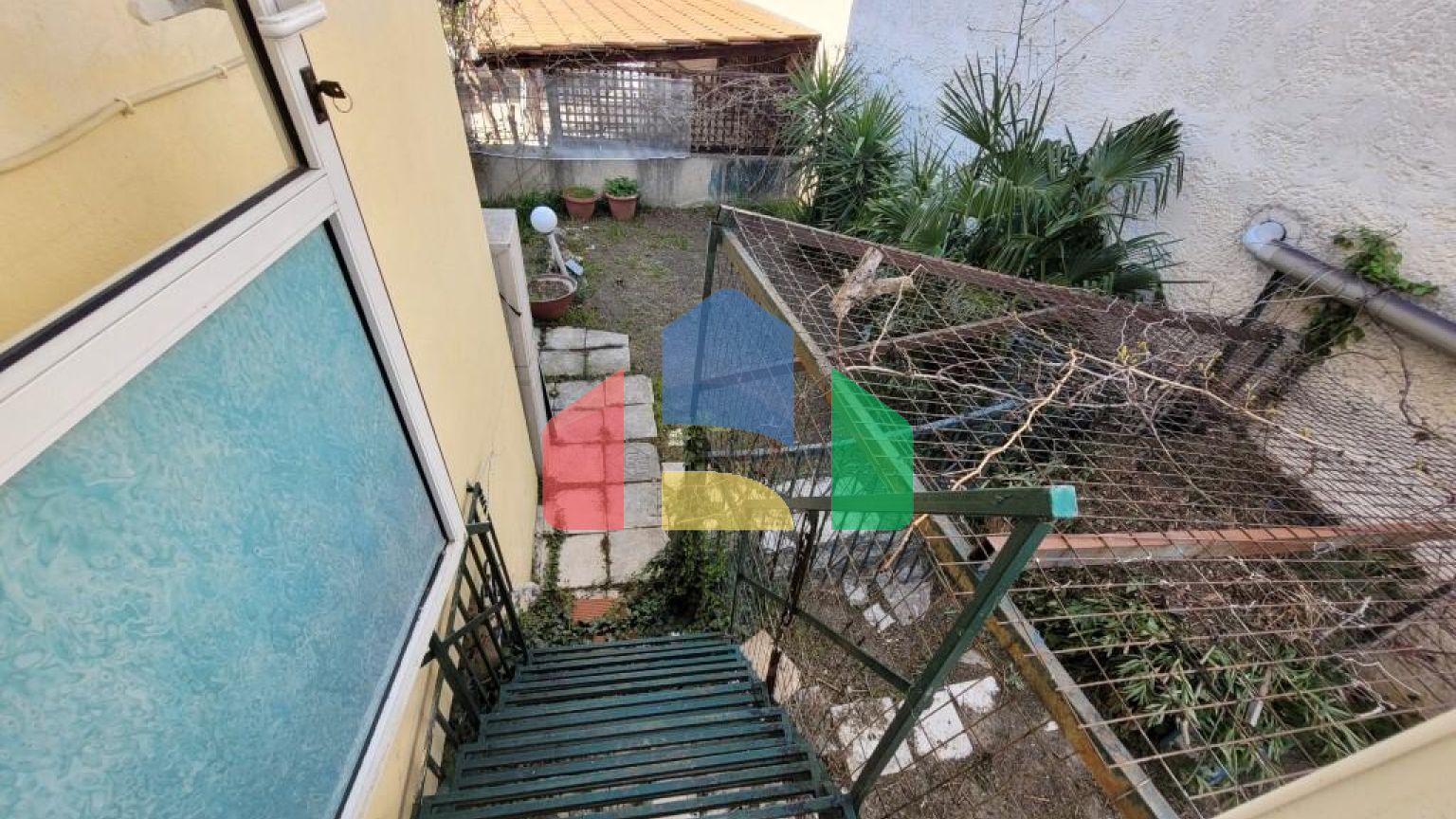 Продажа - Таунхаус 151 m² в пригороде Салоник