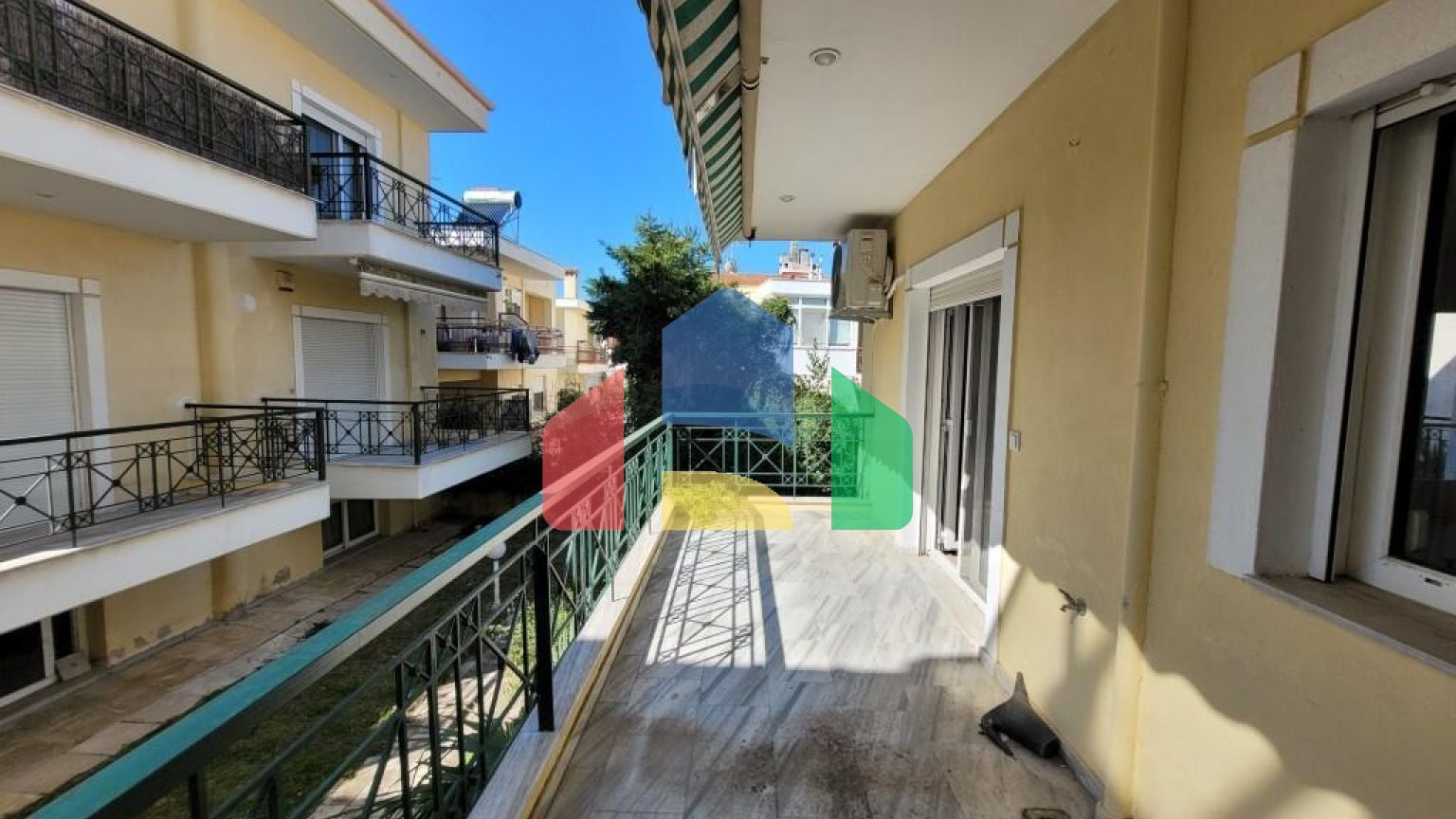 Продажа - Таунхаус 151 m² в пригороде Салоник