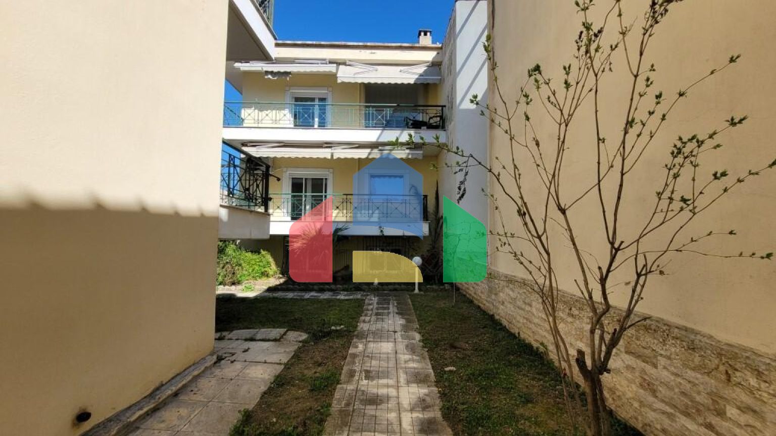 Продажа - Таунхаус 151 m² в пригороде Салоник