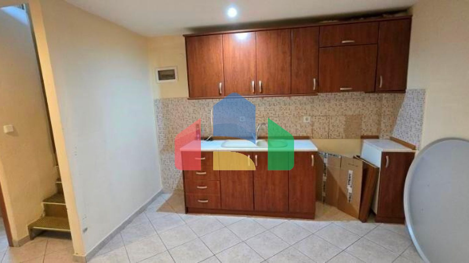 Продаж - Квартира 56 m² в передмісті Салонік