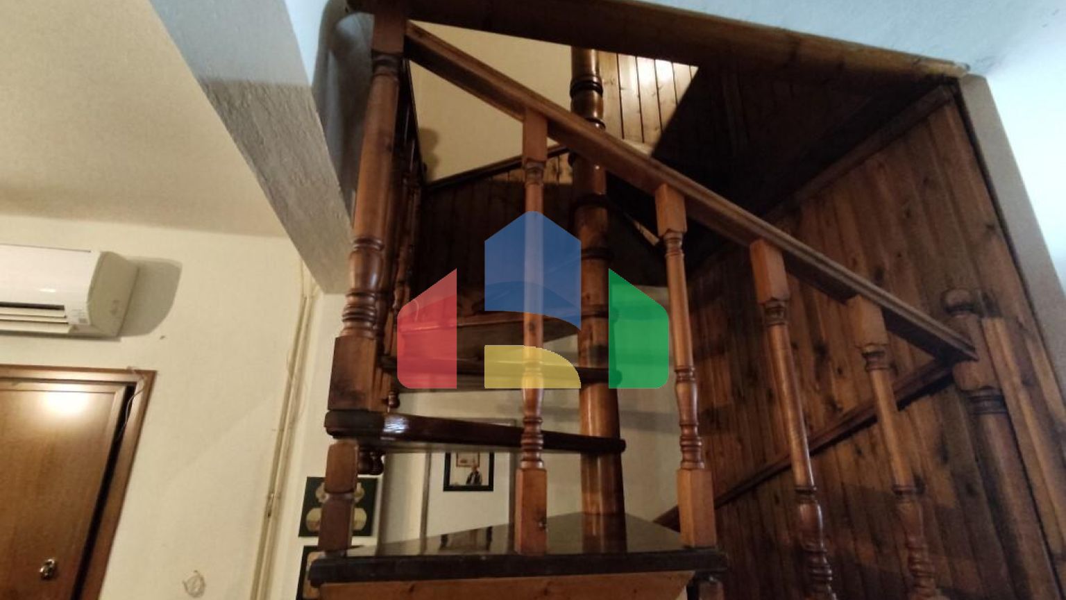 Продажа - Вилла 285 m² в пригороде Салоник