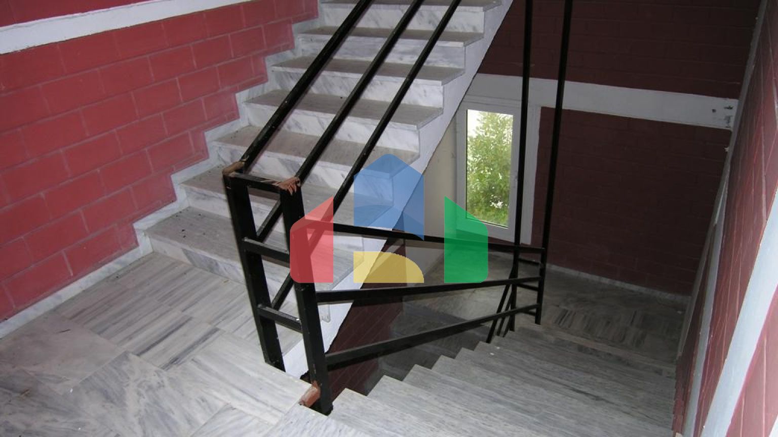 Продажа - Коммерческое помещение 3000 m² в пригороде Салоник