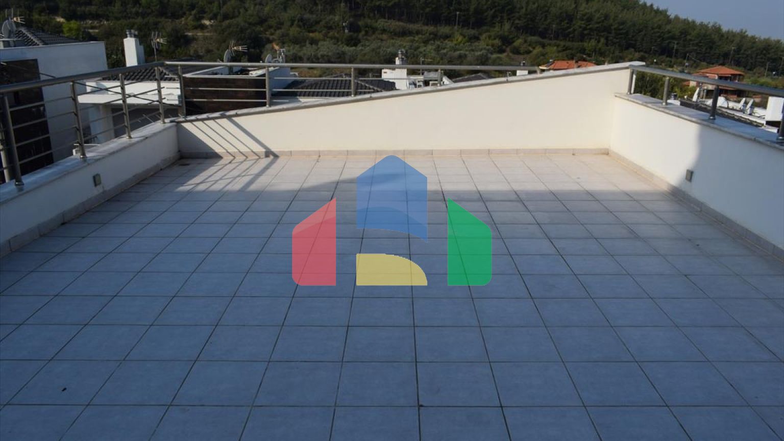 Продаж - Таунхаус 200 m² в передмісті Салонік