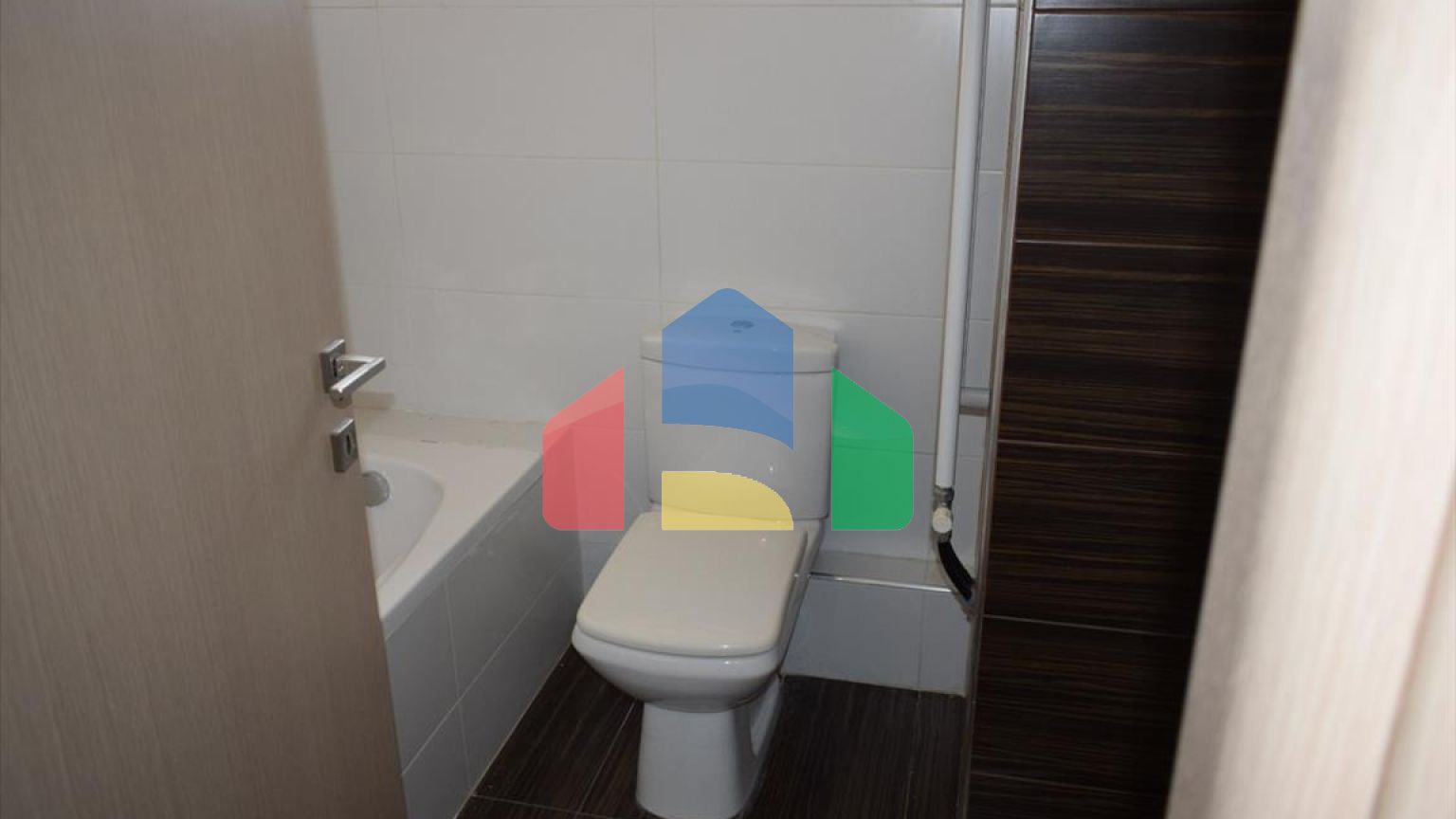 Продаж - Таунхаус 200 m² в передмісті Салонік