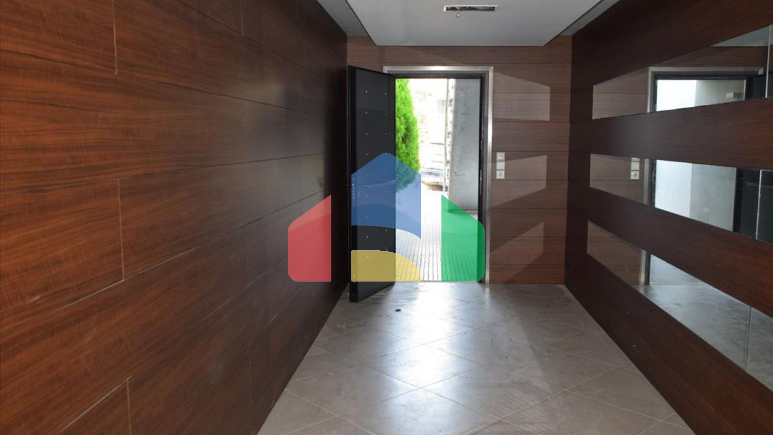 Продаж - Таунхаус 200 m² в передмісті Салонік