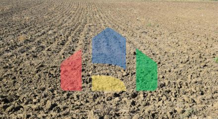 Продаж - Земельна ділянка 8000 m² в передмісті Салонік