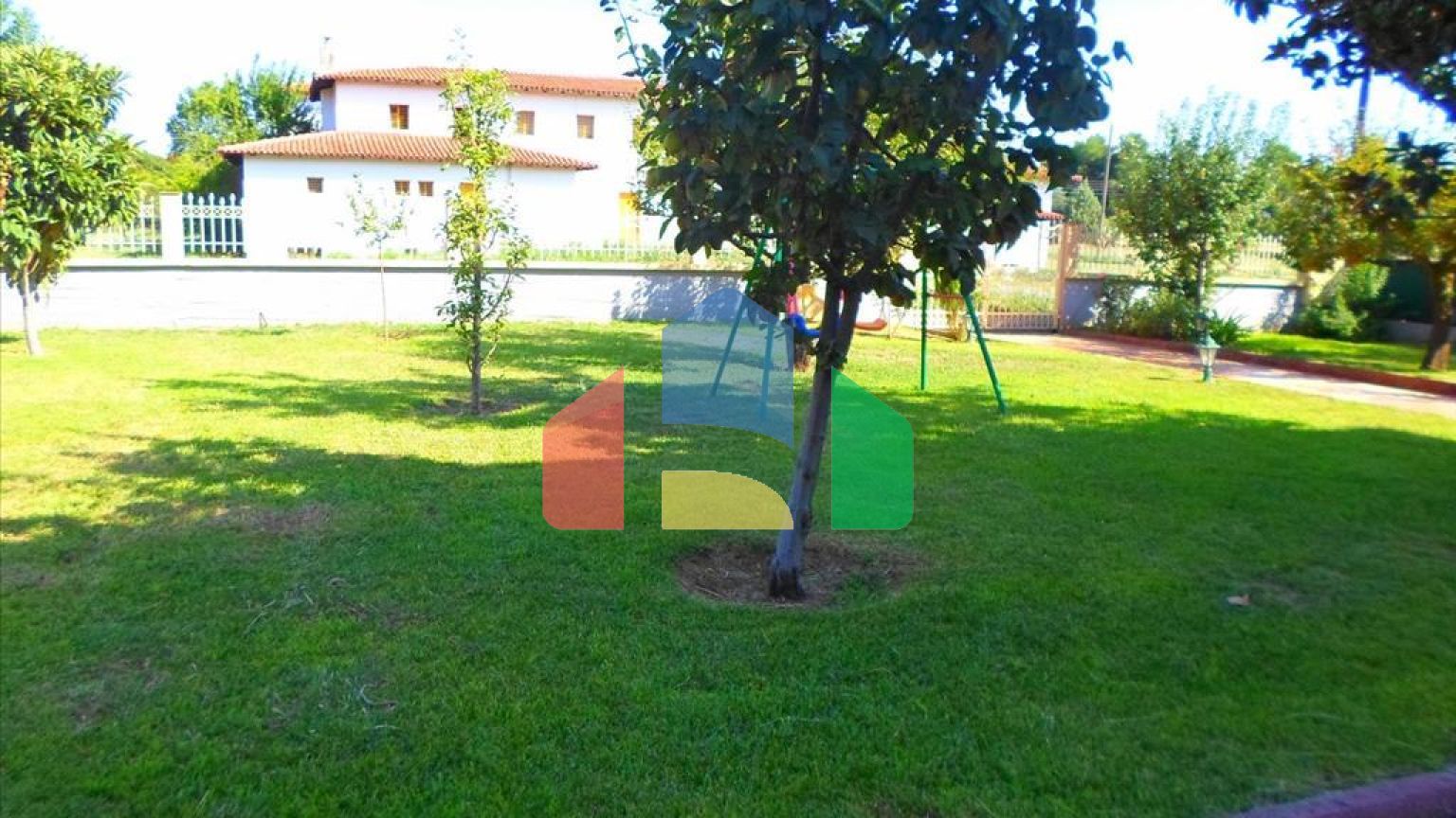 Продаж - Котедж 350 m² в передмісті Салонік