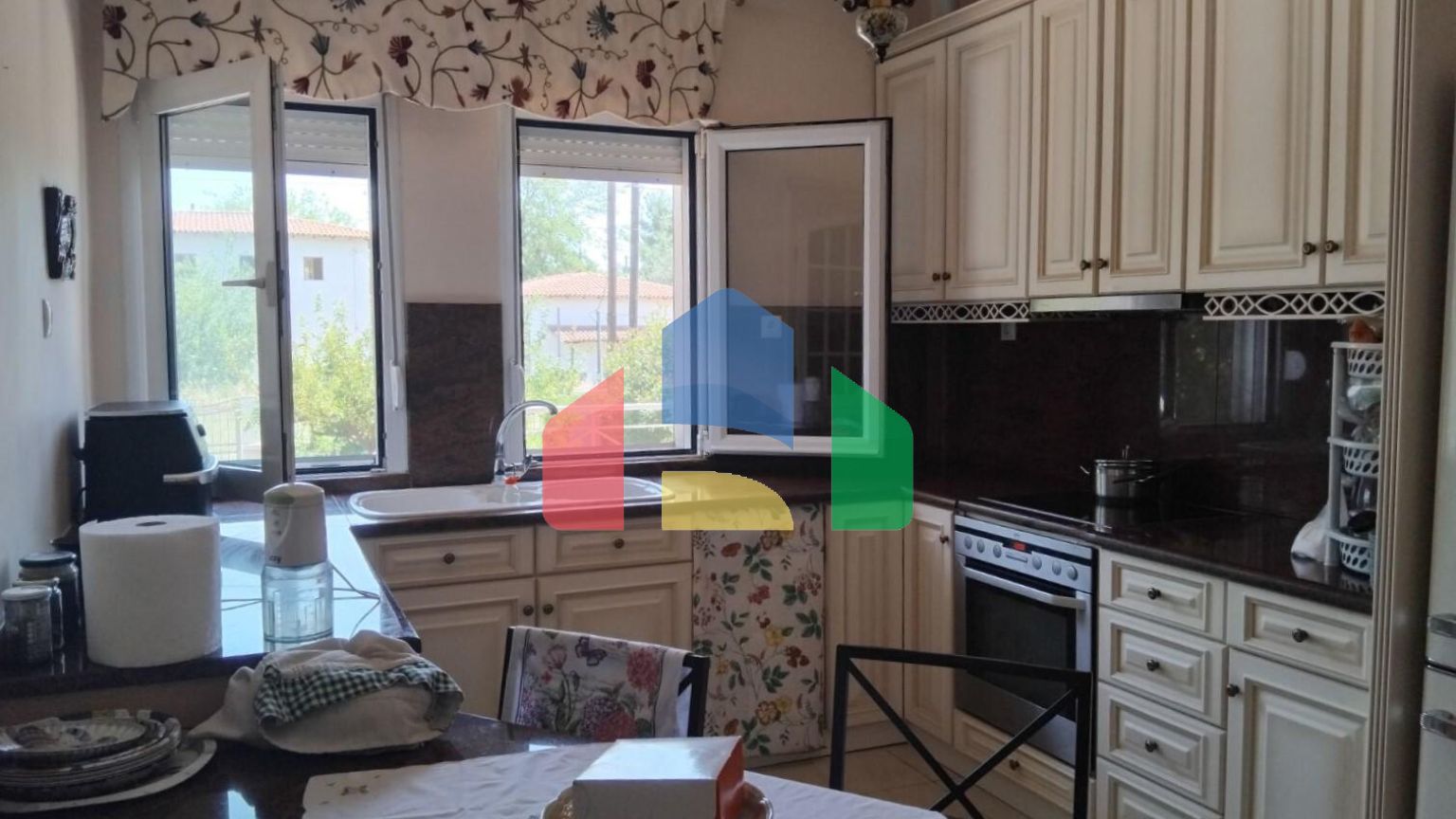 Продаж - Котедж 350 m² в передмісті Салонік