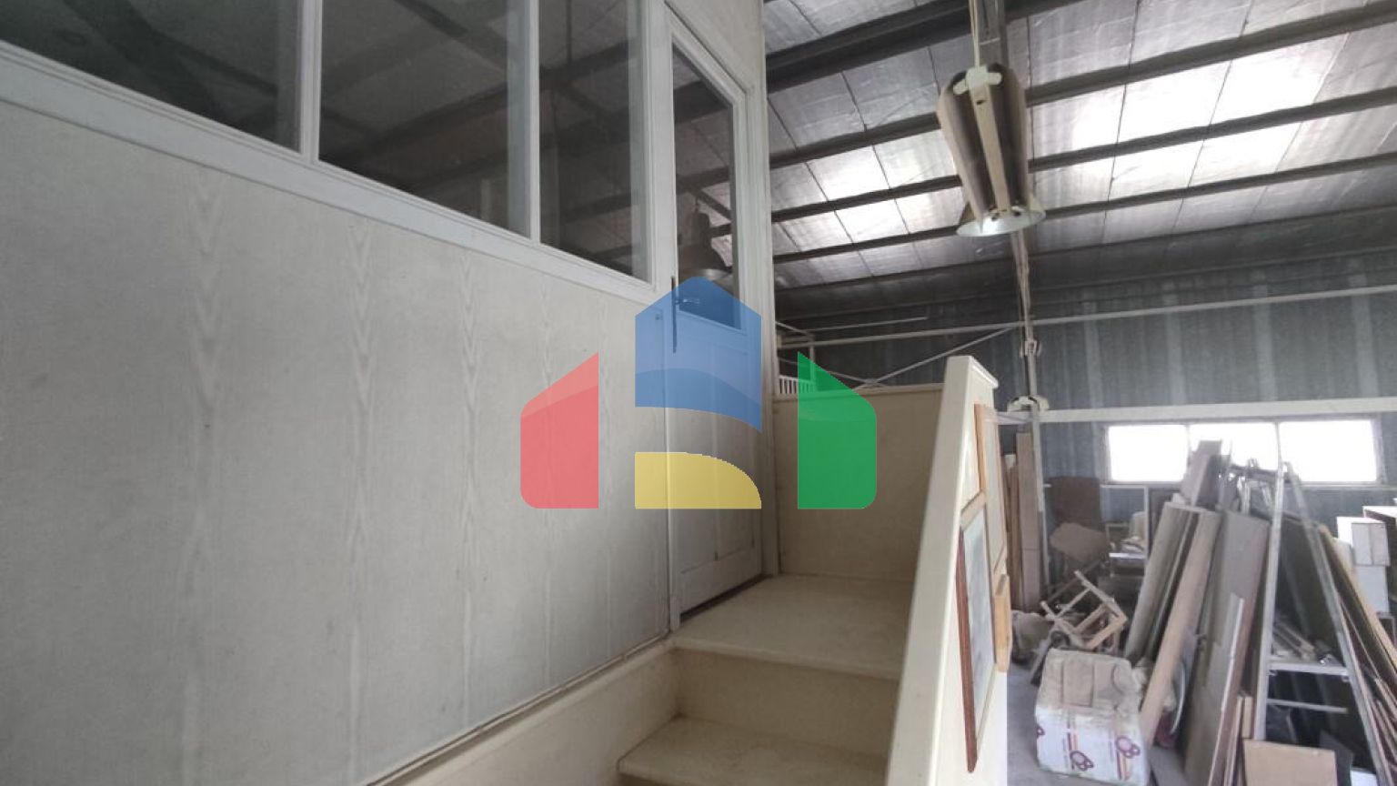 Продажа - Здание 900 m² в пригороде Салоник