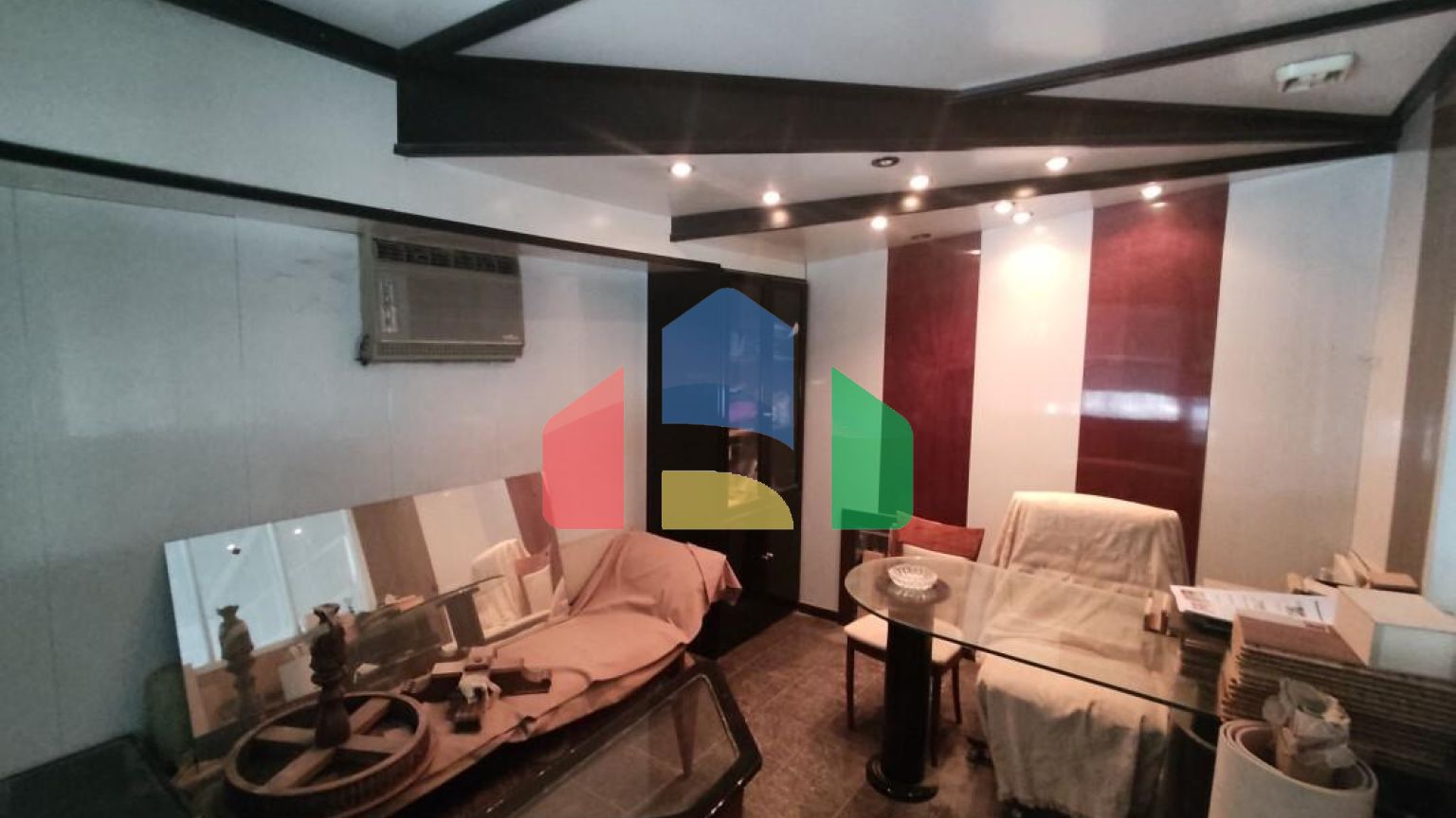 Продажа - Здание 900 m² в пригороде Салоник