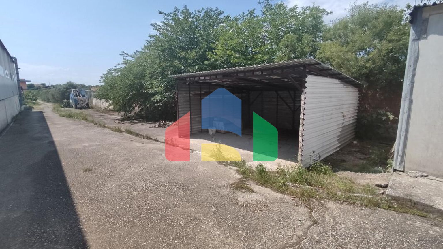 Продажа - Здание 900 m² в пригороде Салоник