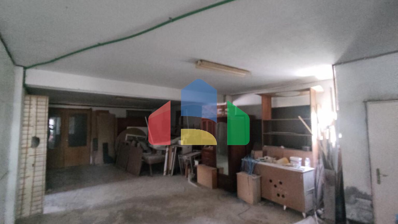 Продажа - Здание 900 m² в пригороде Салоник