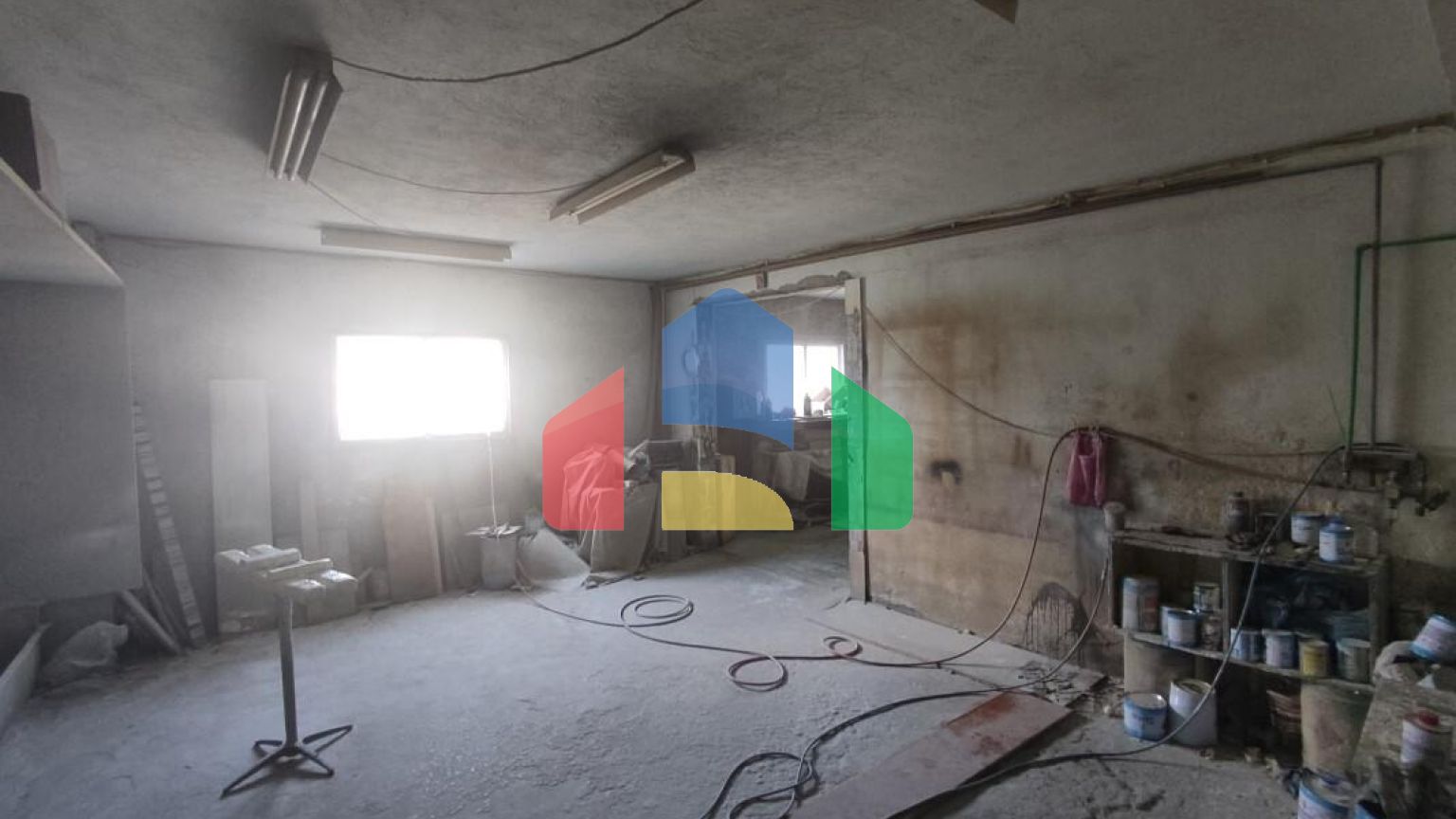 Продажа - Здание 900 m² в пригороде Салоник