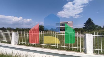 Продажа - Здание 900 m² в пригороде Салоник