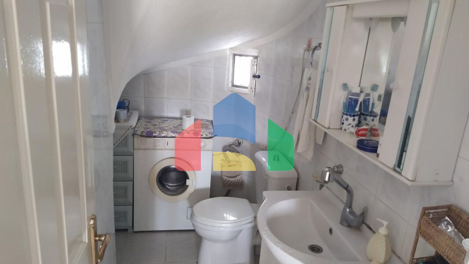 Продаж - Котедж 256 m² в передмісті Салонік