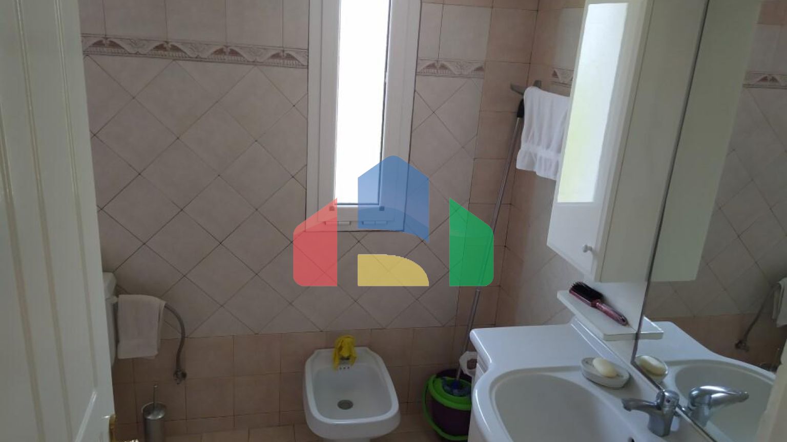 Продаж - Котедж 256 m² в передмісті Салонік