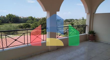 Продаж - Котедж 256 m² в передмісті Салонік