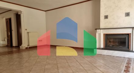 Продажа - Таунхаус 271 m² в пригороде Салоник