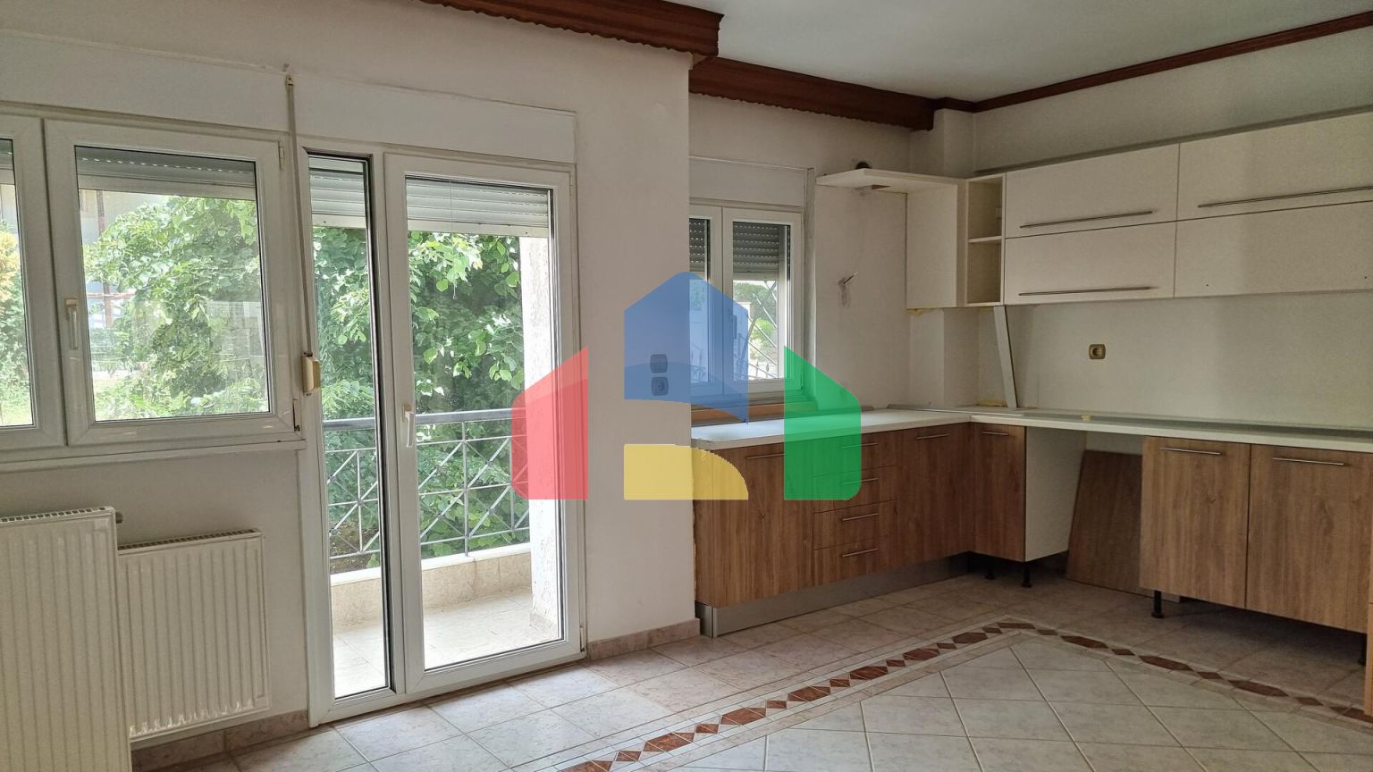 Продажа - Таунхаус 271 m² в пригороде Салоник