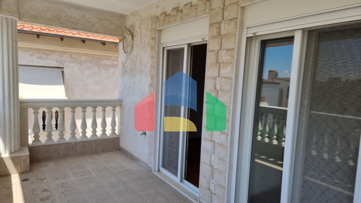 Продажа - Таунхаус 271 m² в пригороде Салоник