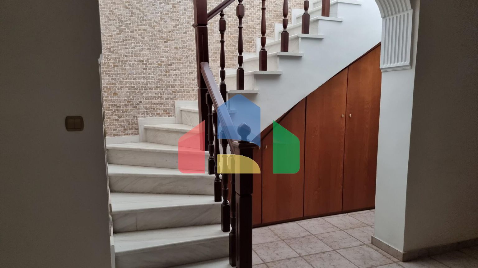 Продажа - Таунхаус 271 m² в пригороде Салоник