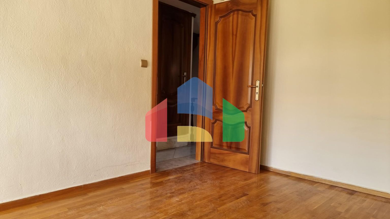 Продажа - Таунхаус 271 m² в пригороде Салоник