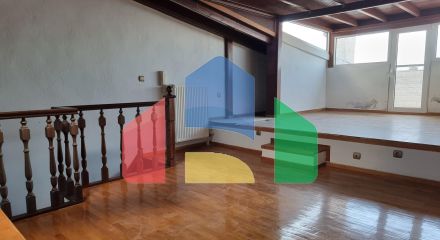 Продажа - Таунхаус 271 m² в пригороде Салоник Продажа - Таунхаус 271 m² в пригороде Салоник