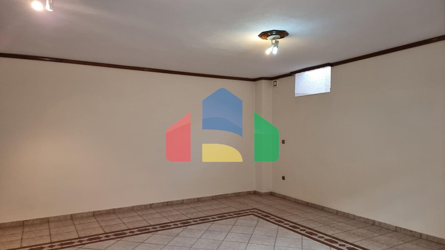 Продажа - Таунхаус 271 m² в пригороде Салоник