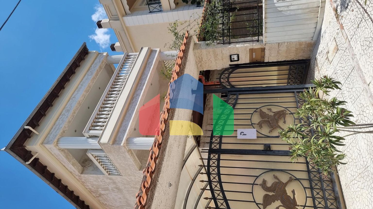 Продажа - Таунхаус 271 m² в пригороде Салоник