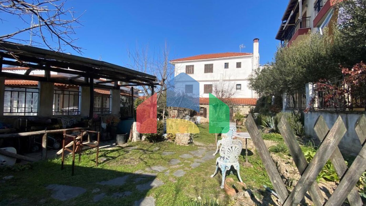 Продаж - Котедж 320 m² в передмісті Салонік