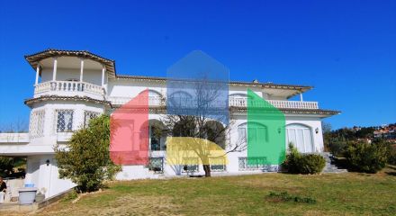 For Sale - Villa 500 m² in the suburbs of Thessaloniki