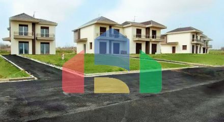 Продаж - Котедж 145 m² в передмісті Салонік