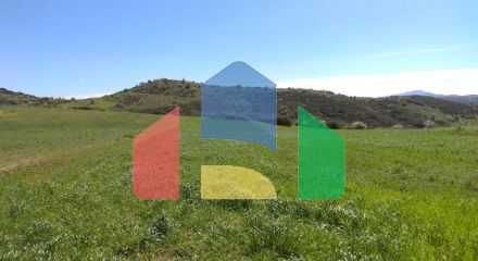 Продаж - Земельна ділянка 7500 m² в передмісті Салонік