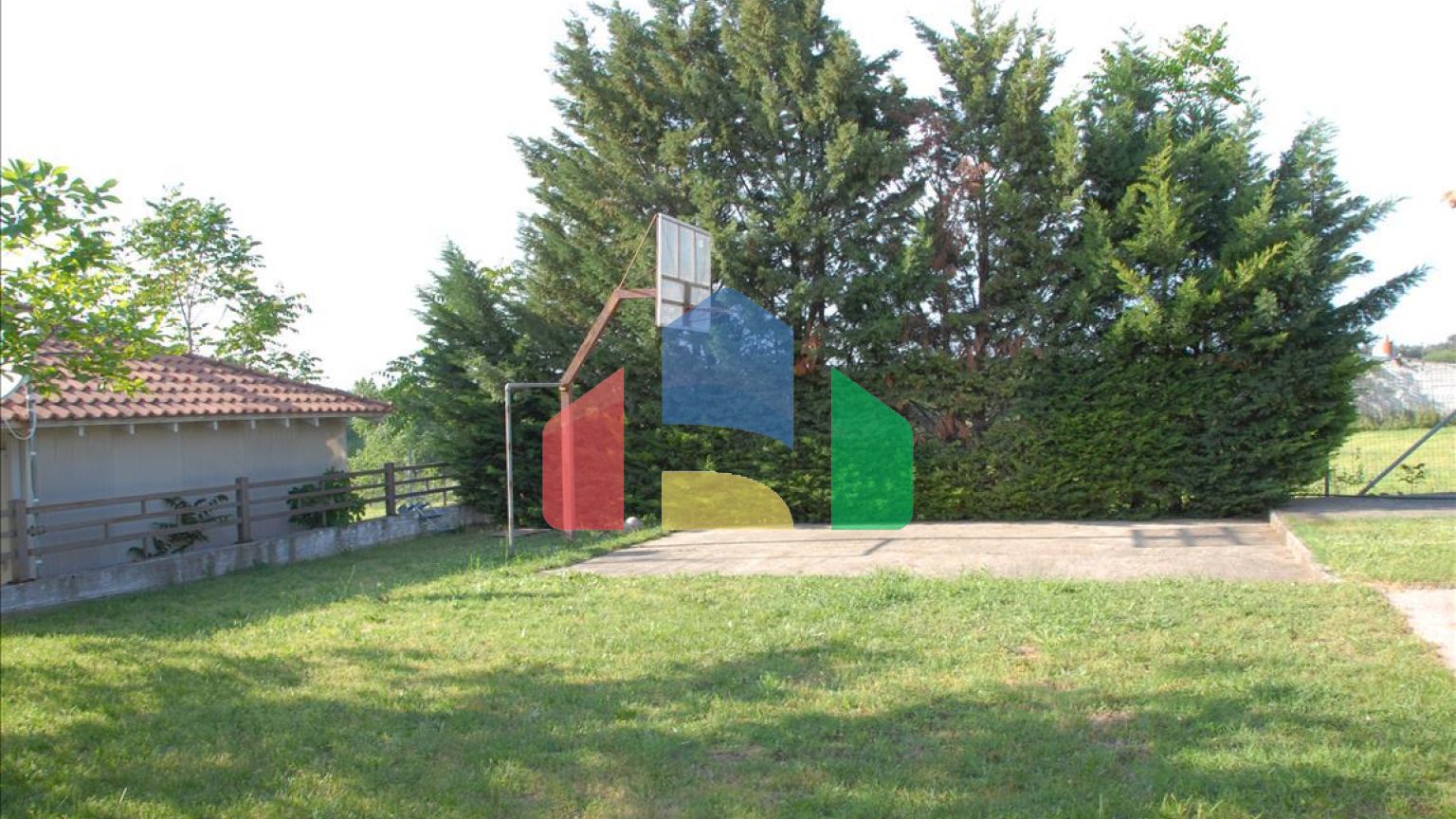 Продаж - Котедж 340 m² в передмісті Салонік