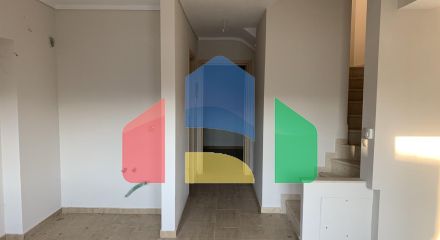 Продажа - Таунхаус 150 m² в пригороде Салоник Продажа - Таунхаус 150 m² в пригороде Салоник