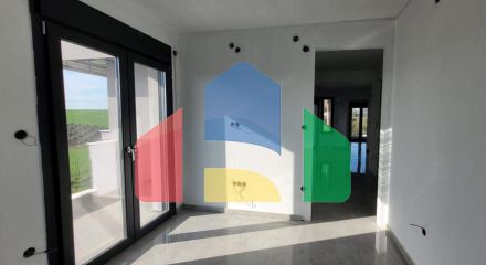 Продажа - Вилла 240 m² в пригороде Салоник Продажа - Вилла 240 m² в пригороде Салоник