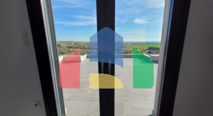 Продажа - Вилла 240 m² в пригороде Салоник Продажа - Вилла 240 m² в пригороде Салоник