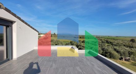 Продажа - Вилла 240 m² в пригороде Салоник Продажа - Вилла 240 m² в пригороде Салоник