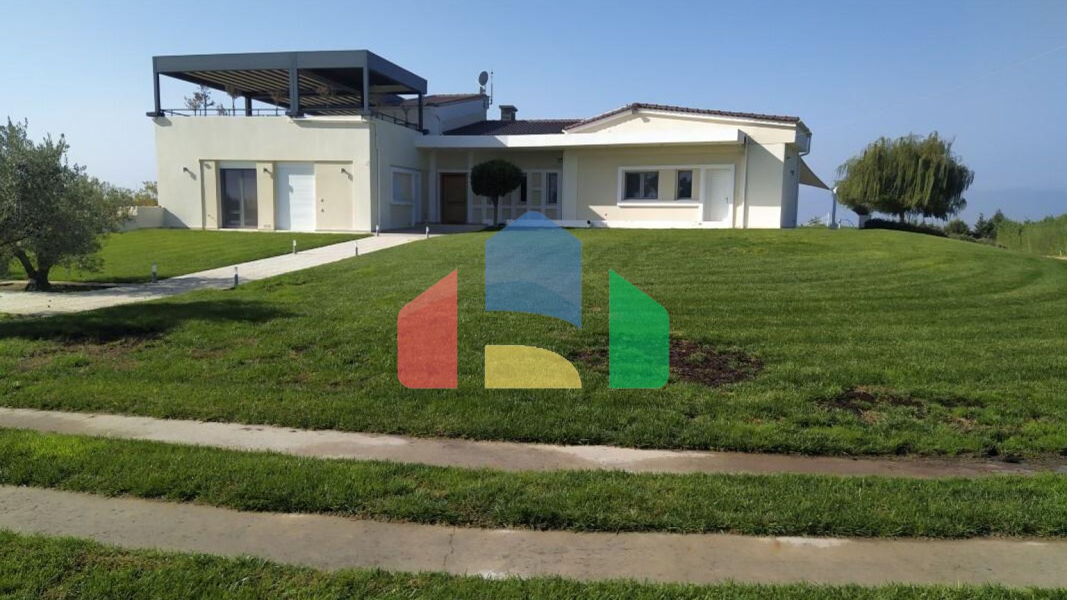 Продажа - Вилла 350 m² в пригороде Салоник